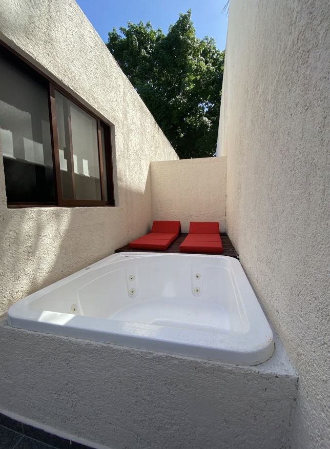 Villa La Ceiba with private jacuzzi